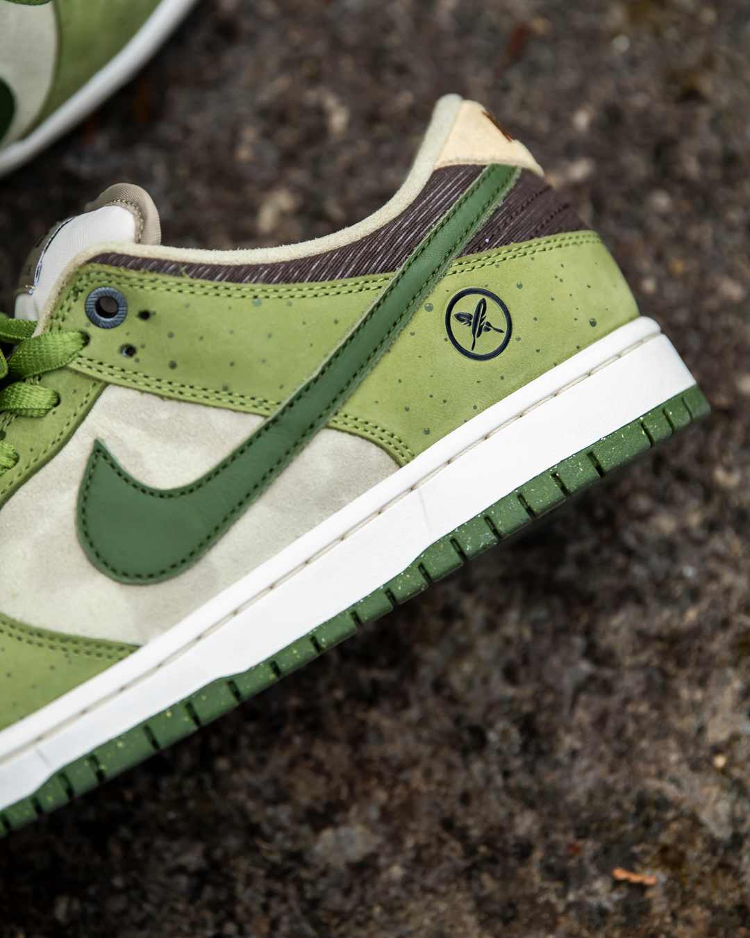 Nike SB Dunk Low Yuto Horigome Asparagus