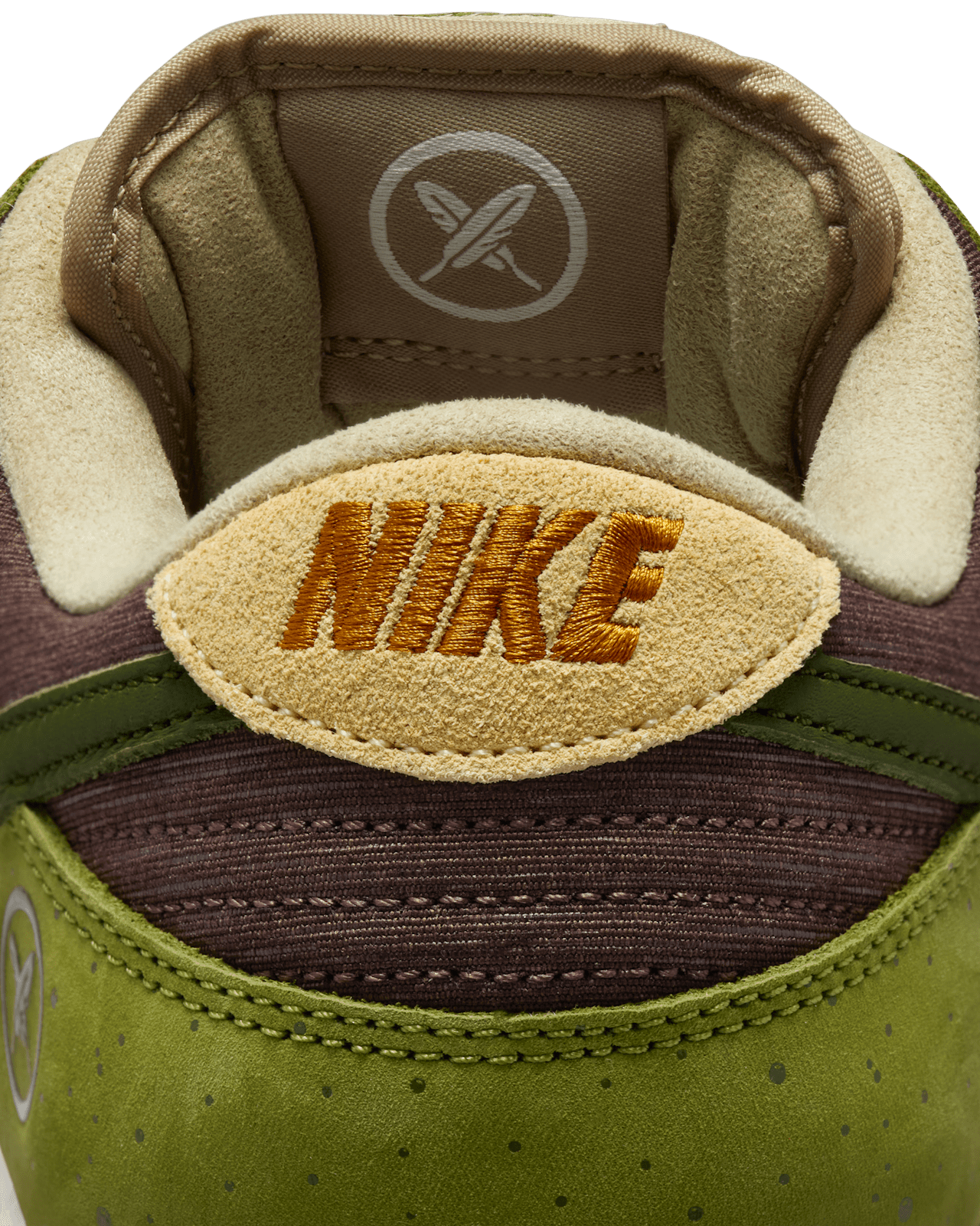 Nike SB Dunk Low Yuto Horigome Asparagus