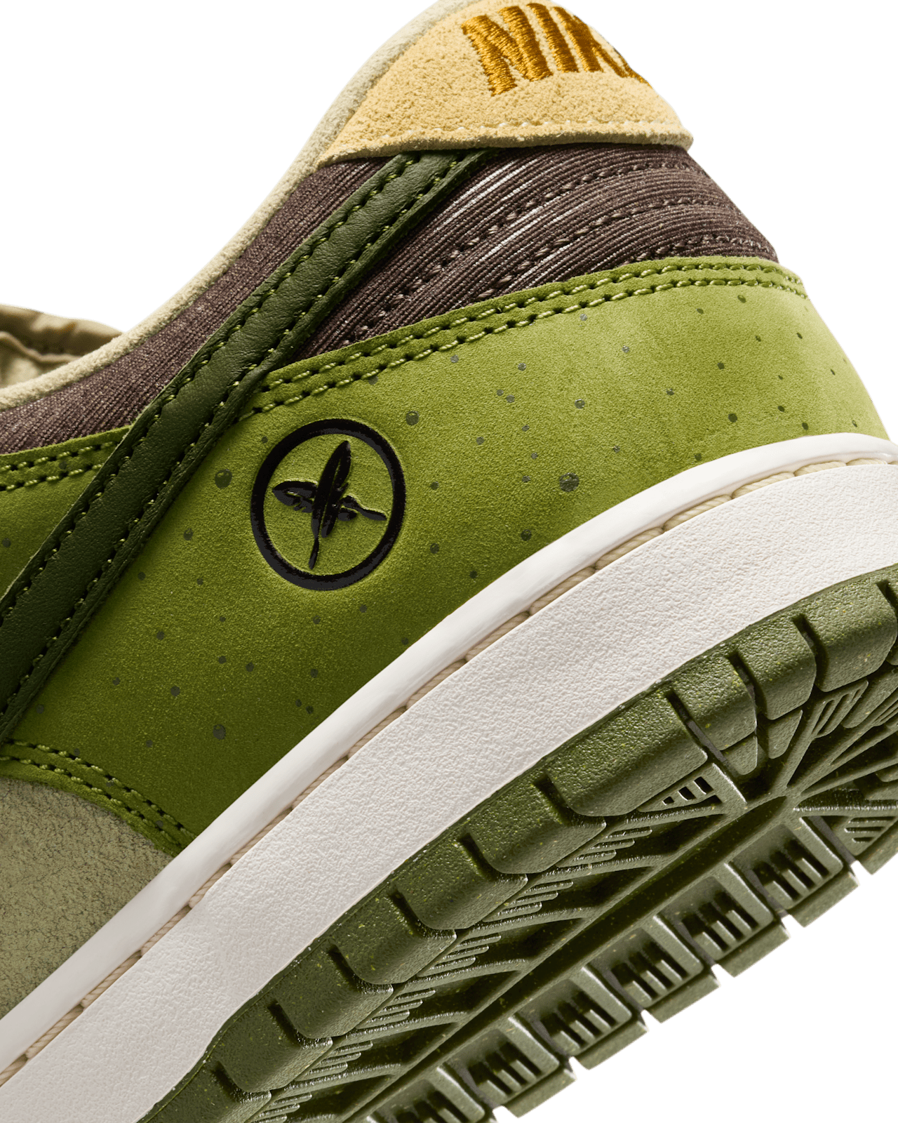 Nike SB Dunk Low Yuto Horigome Asparagus
