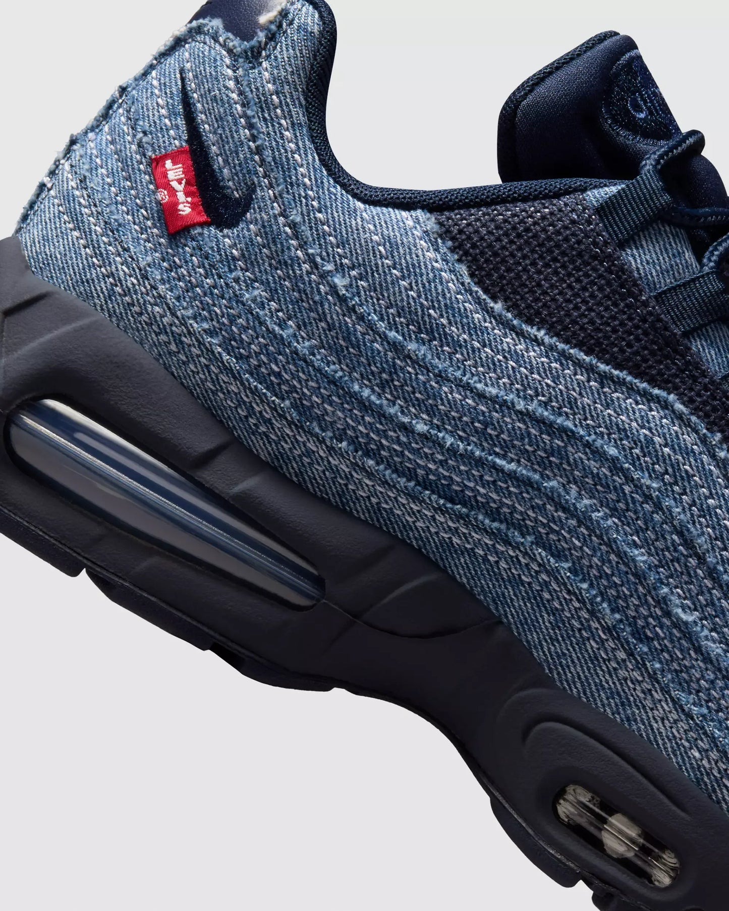 Air Max 95 x Levi's® Obsidian