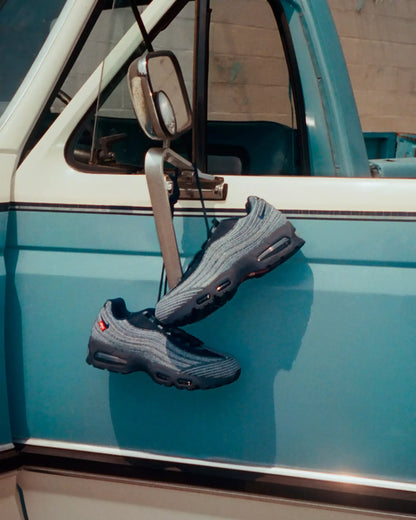 Air Max 95 x Levi's® Obsidian