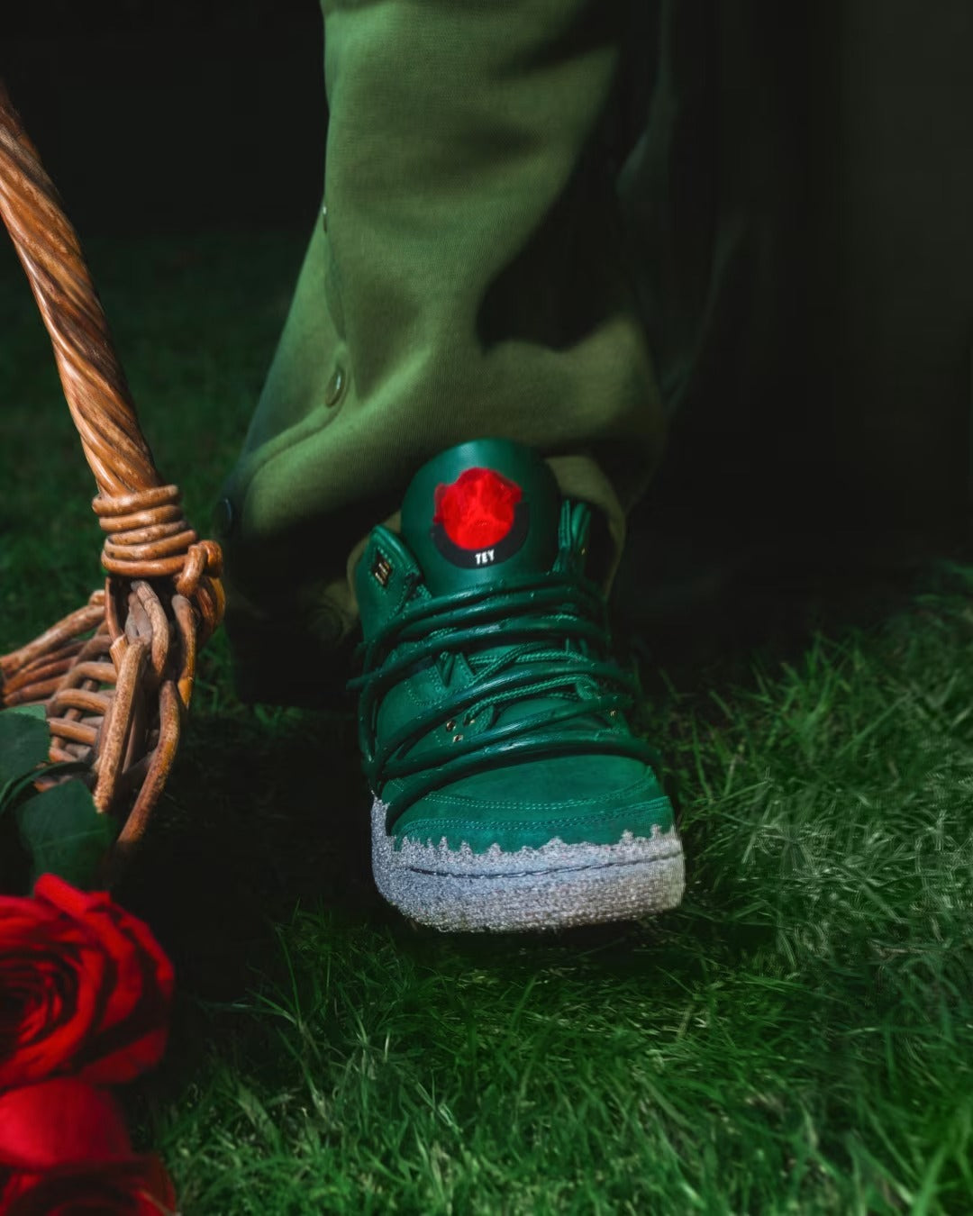 Air Jordan 3 Retro Teyana Taylor Concrete Rose (W)