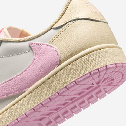 Air Jordan 1 Retro Low OG SP Travis Scott Shy Pink