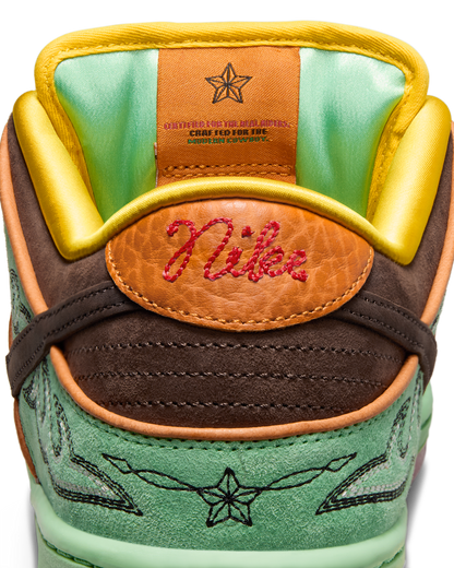 Nike SB Dunk Low Pro Tourmaline