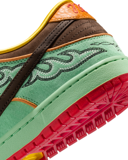 Nike SB Dunk Low Pro Tourmaline